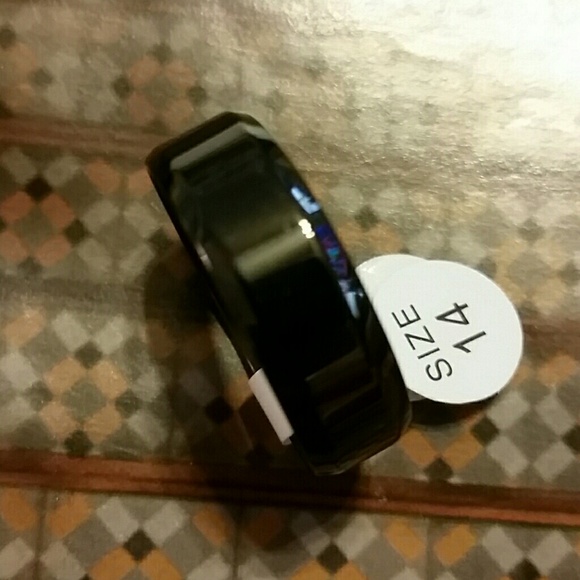 Mens black stainless steel ring-13 or 14 - Picture 2 of 6